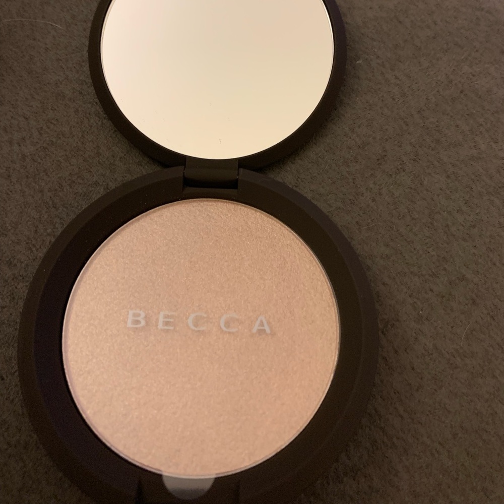 Becca opal highlighter